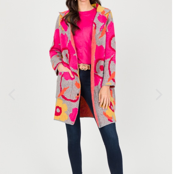 NEW TRENDING HAPPY FLOWERS SWEATER CARDIGAN GREY FUCHSIA BOUTIQUE - Picture 2 of 10